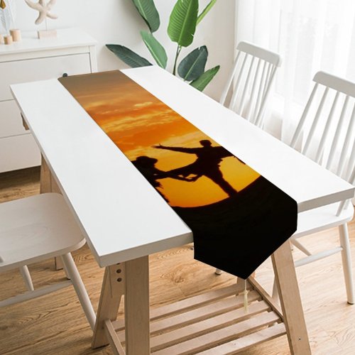 Yanfind Table Runner Backlit Team Together Community Cameras Sunset Adventure Photoshoot Teamwork Travel Friendship Leisure Everyday Dining Wedding Party Holiday Home Decor