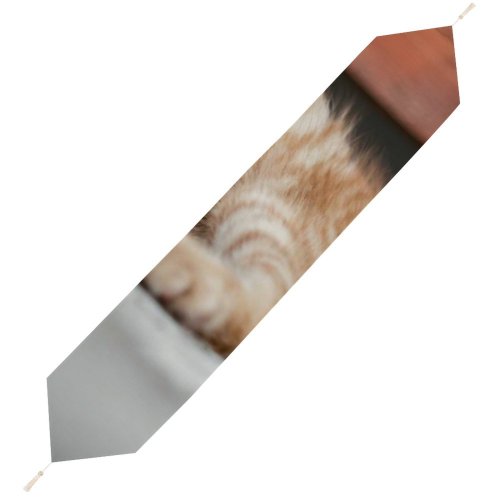 Yanfind Table Runner Young Kitty Pet Sleeping Resting Felidae Kitten Tabby Field Cute Little Focus Everyday Dining Wedding Party Holiday Home Decor