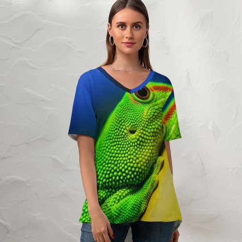 yanfind V Neck T-shirt for Women Lizard Closeup Macro Reptile Vivid HDR Summer Top  Short Sleeve Casual Loose