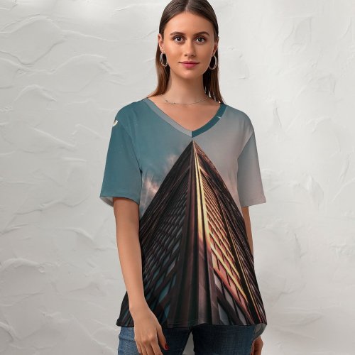 yanfind V Neck T-shirt for Women Benjamin Suter Architecture Building Skyscraper Crescent Moon Starry Sky Summer Top  Short Sleeve Casual Loose