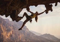 yanfind A1 | Rock Climbing Woman Adventure Sports Art Poster Print 60 x 90cm 180gsm