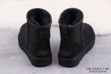 UGG 1016222 Classic Mini ll black ankle boots