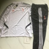 Juventus Long sleeves Soccer jersey  kits
