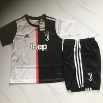 Copy Juventus Soccer jersey  soccer jersey shirt  size:22  (children)