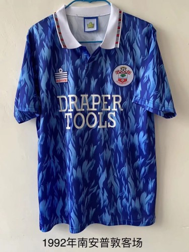 Retro 1992 Southampton away soccer jersey