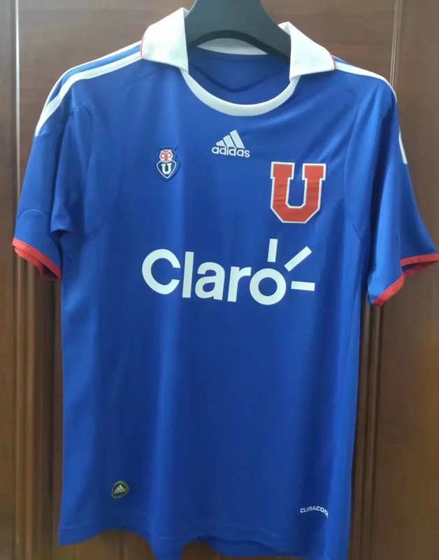 Retro 2011 Universidad de Chile home soccer jersey football shirt