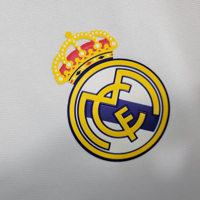 16/17 Retro Real Madrid Main Long Sleeve