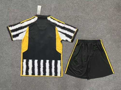 23/24 Juventus Home Adult Uniform