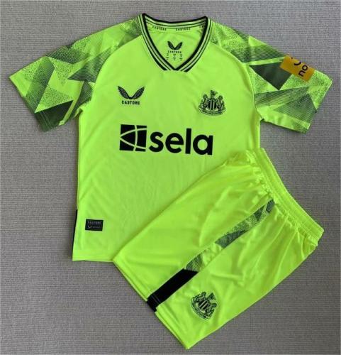 23/24 Newcastle United Goalkeeper Kids Kit