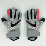 Adults - N10 Goalkeeper Gloves