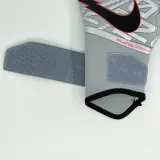Adults - N10 Goalkeeper Gloves