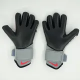 Adults - N10 Goalkeeper Gloves
