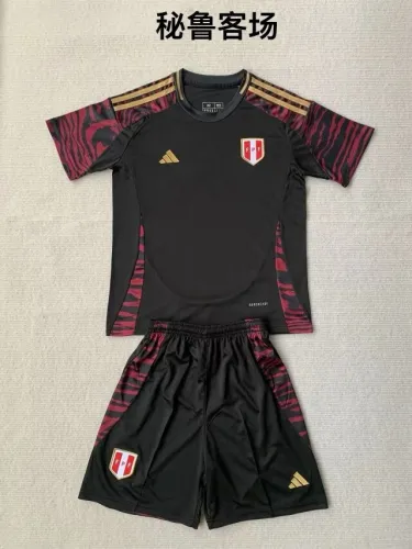 24/25 Peruvian away Adult Uniform