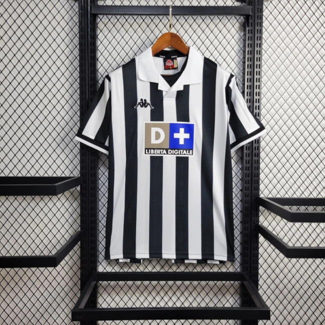 Retro 1998/99 Juventus Home