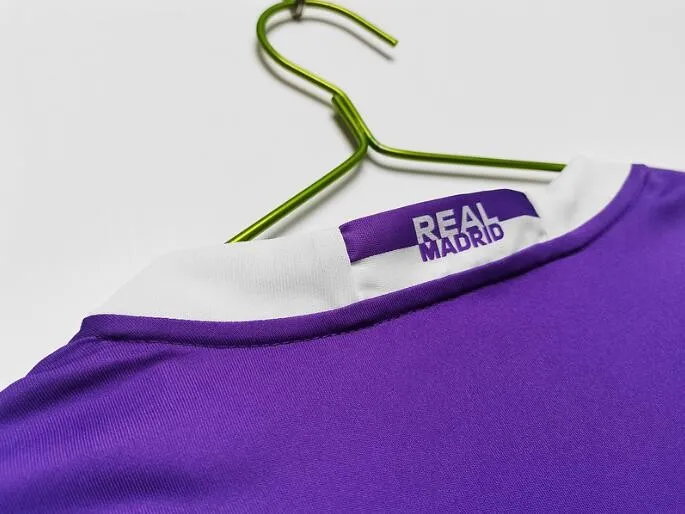 17/18 Retro Real Madrid Long Sleeve