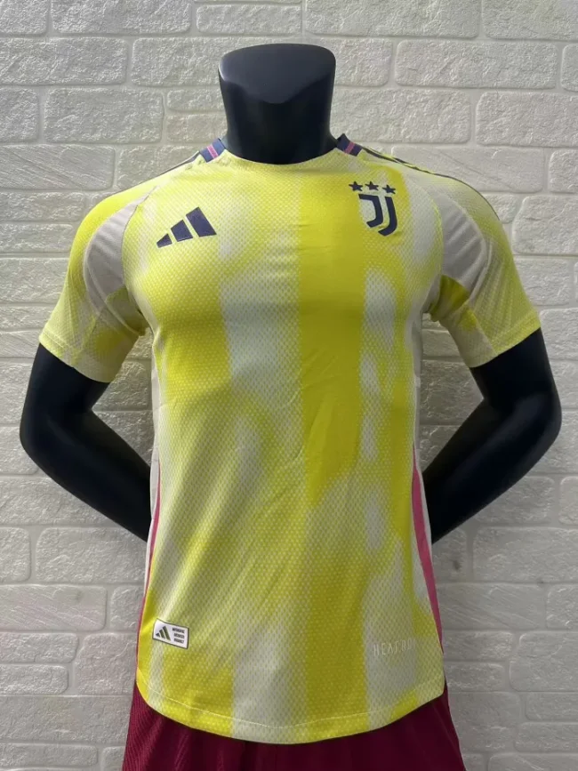 24/25 Juventus Away Player Version