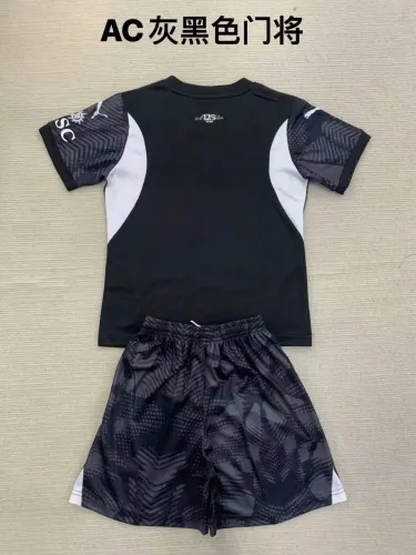 24/25 AC Milan Goalkeeper Kids Kit