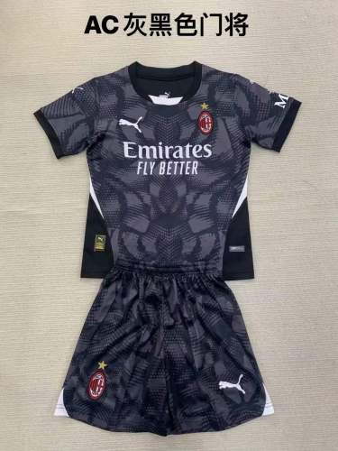 24/25 AC Milan Goalkeeper Kids Kit
