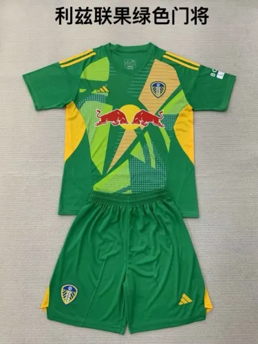 24/25 Leeds United Fruit Green Goalkeeper  Adult Uniform
