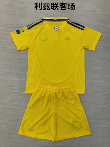 24/25 Leeds United  Away  Adult Uniform