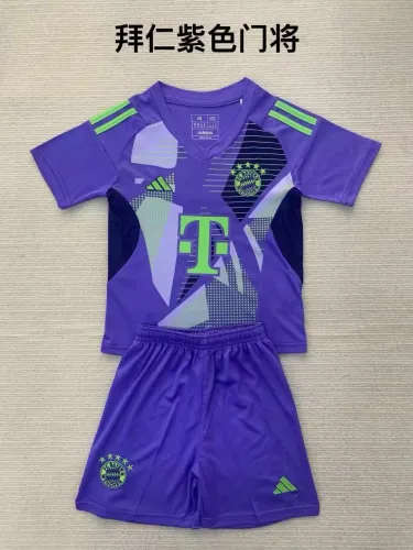 24/25 Bayern Munich Goalkeeper Adult Uniform