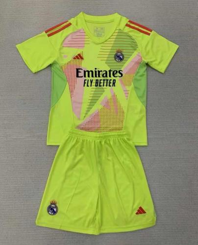 24/25 Real Madrid Goalkeeper Adult Uniform Light Green