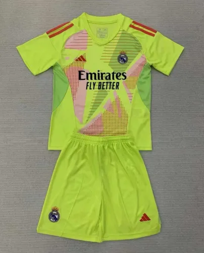 24/25 Real Madrid Goalkeeper Adult Uniform Light Green