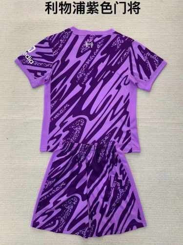 24/25 Liverpool Goalkeeper Adult Uniform