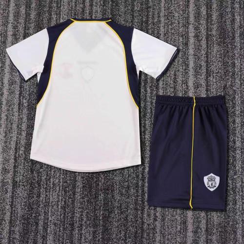Retro 2001/02 Liverpool Kids Kit