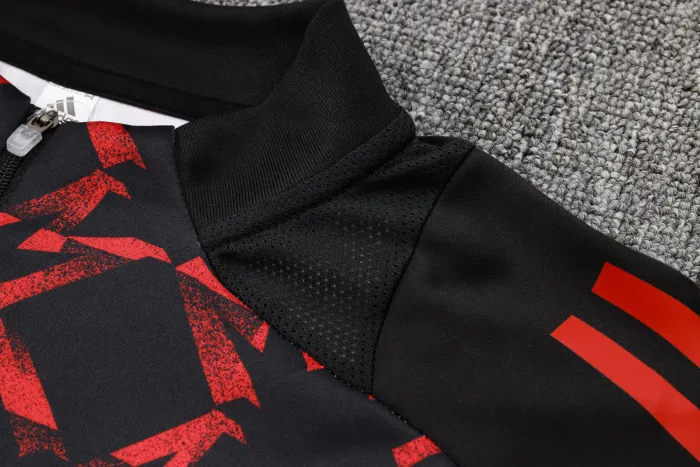 24/25 Manchester United Adult Tracksuits