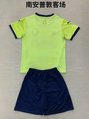 24/25 Southampton Away Kids Kit