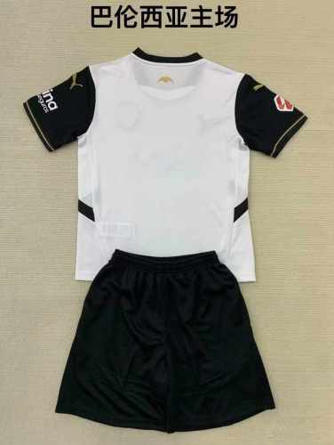 24/25 Valencia Home Kids Kit