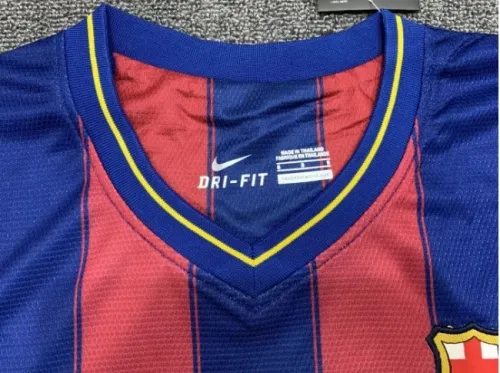 Retro 2009/10 Barcelona Home jersey
