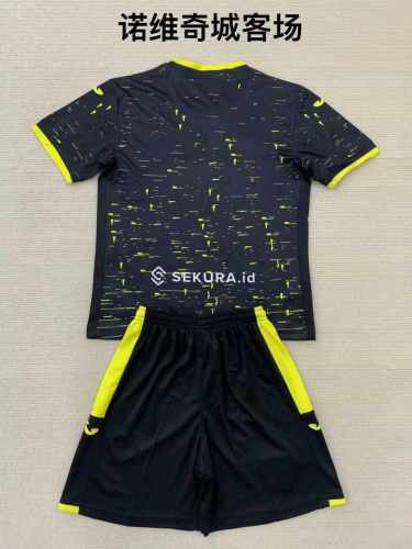 24/25 Norwich City  Away Kid Kit