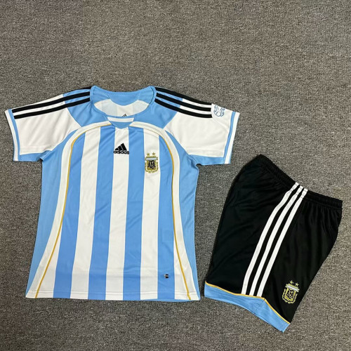 Retro 2006 Argentina Home Kids kit