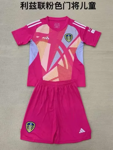 24/25 Leeds United Fruit Pink Goalkeeper Kids Kit