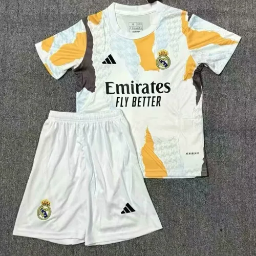 24/25 Real Madrid Training kids kit