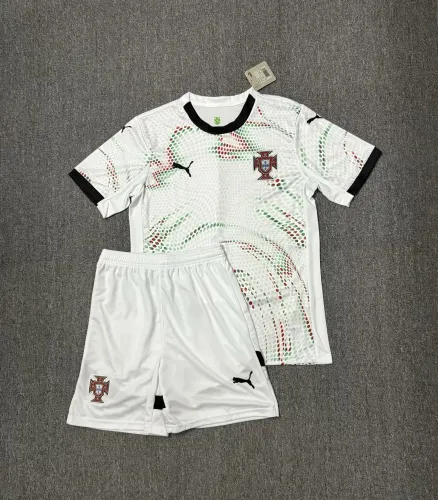 25/26 Portugal away Adult Uniform