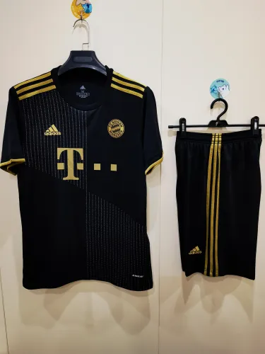 Retro 21/22 Bayern Munich Away Adult Uniform