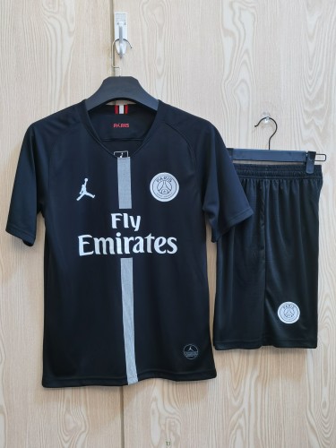 Retro 18/19 Paris/PSG Adult Uniform