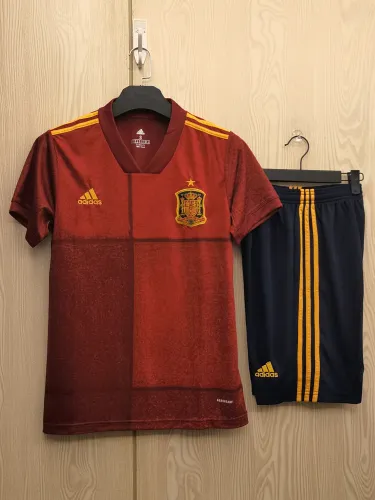 Retro 2020 Spain Adult Uniform