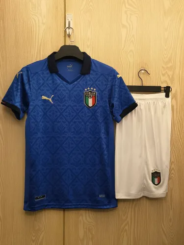 Retro 2020 Italy Home Adult Uniform