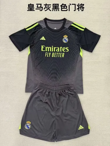 25/26 Real Madrid Goalkeeper Adult Uniform