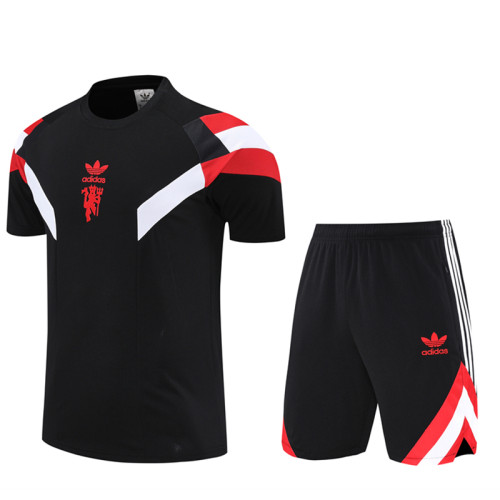 25/26 Manchester United Training  Adult Uniform