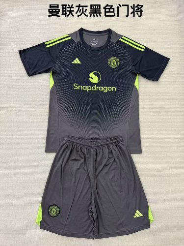 25/26 Manchester United Goalkeeper  Adult Uniform