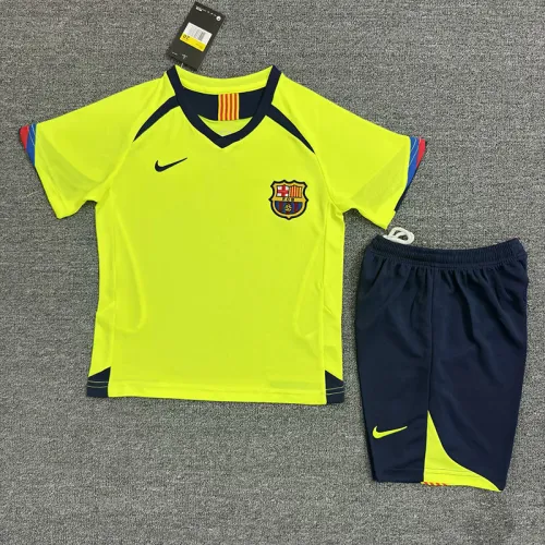 Retro 05/06 Barcelona  Away Kids Kit