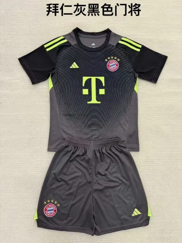 25/26 Bayern Munich Goalkeeper Kids Kit