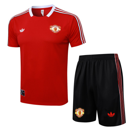 25/26 Manchester United Training  Adult Uniform