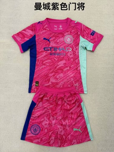 25/26 Manchester City Goalkeeper  Adults Uniform
