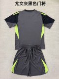 25/26 Juventus Goalkeeper Adult uniforms